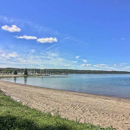 311 Water Street Inn Boyne City Kültér fotó